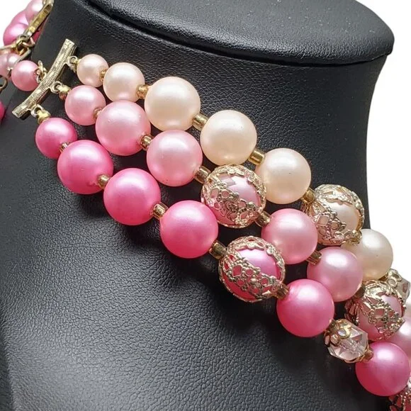Vtg 3-Strand Faux Pearl Bead Necklace Gold Tone Filigree Pink Adjustable 14"+2.5 - Picture 8 of 11
